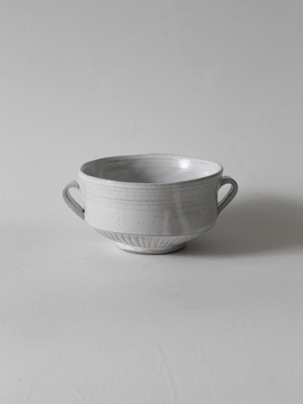 WHITE ANGULAR SOUP BOWL