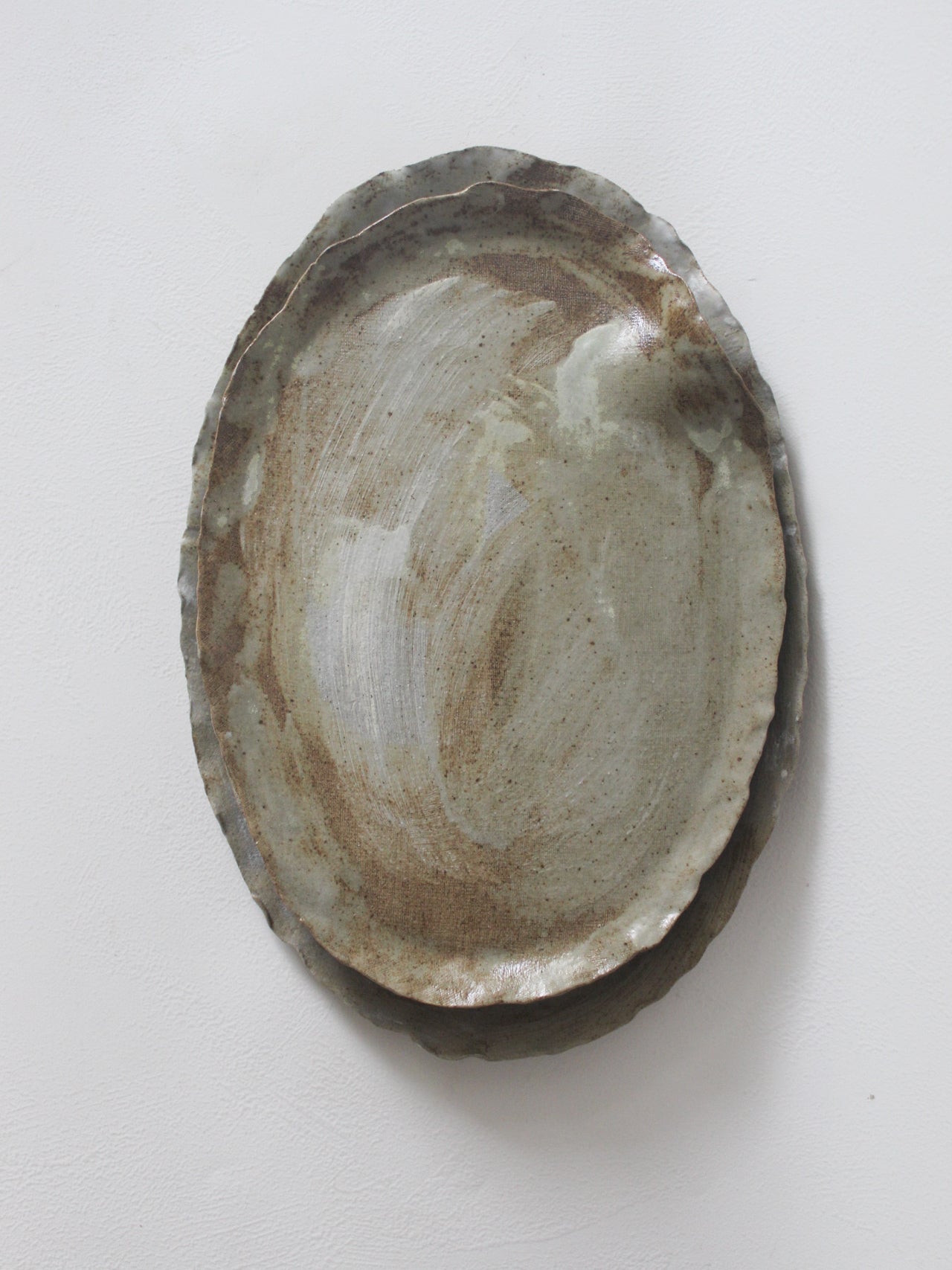 OVAL PLATE WITH FLAP IN RUSTIC