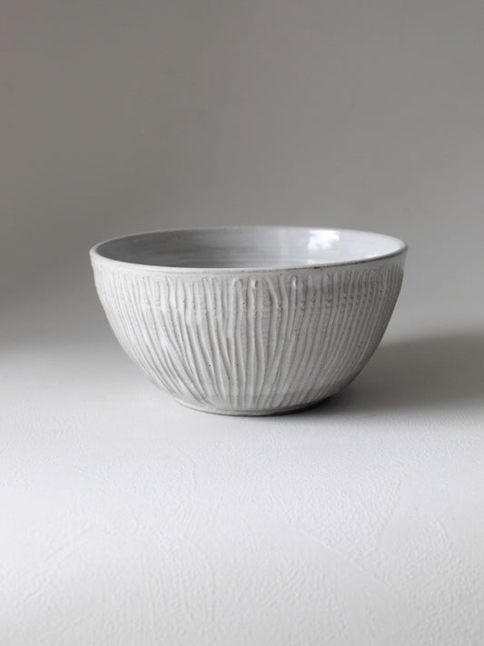 WHITE DISH/FRUIT BOWL - 15cm