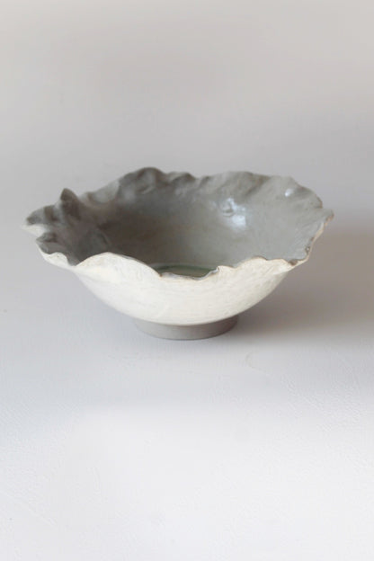 CORAL BOWL WITH FOOT - GREEN ALGAE