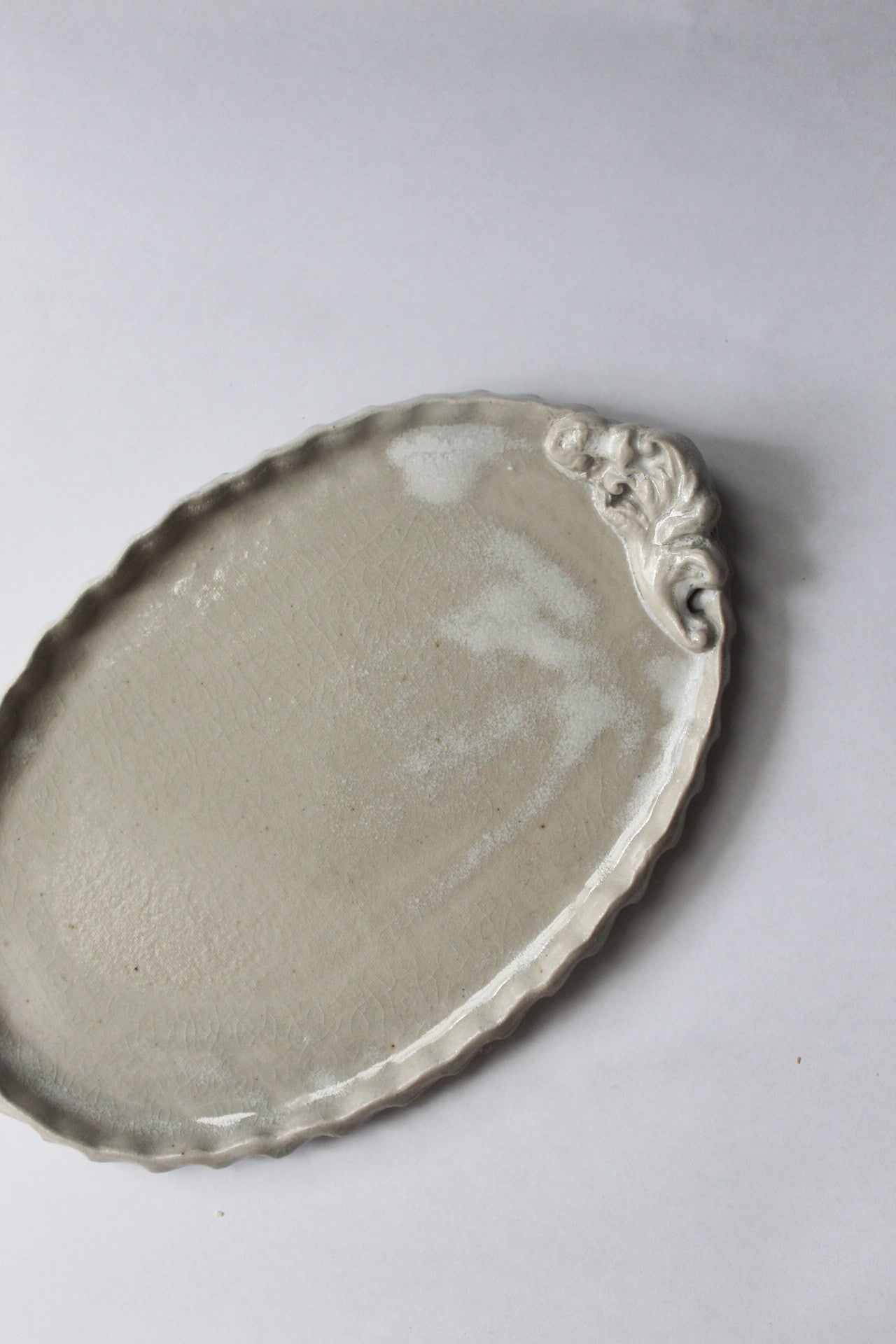 OVAL ROYAL DESSERT PLATE