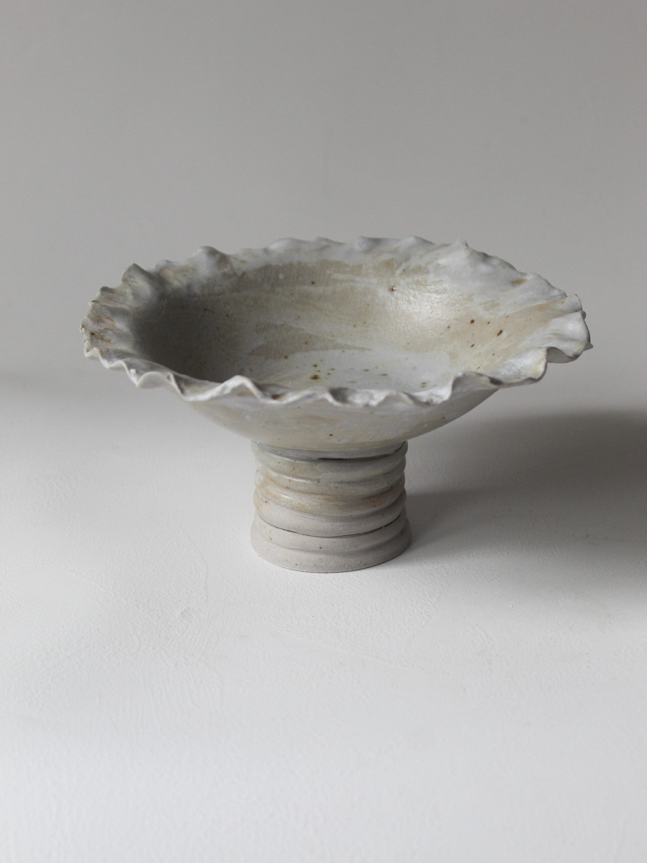 DECORATIVE CORAL STAND IN WABI