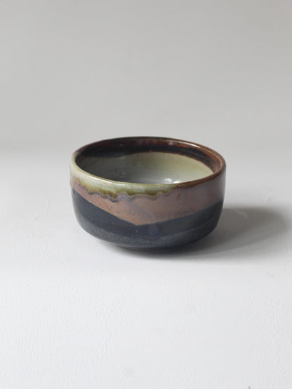 CHAWAN / MATCHA CUP IN HALF SAKURA