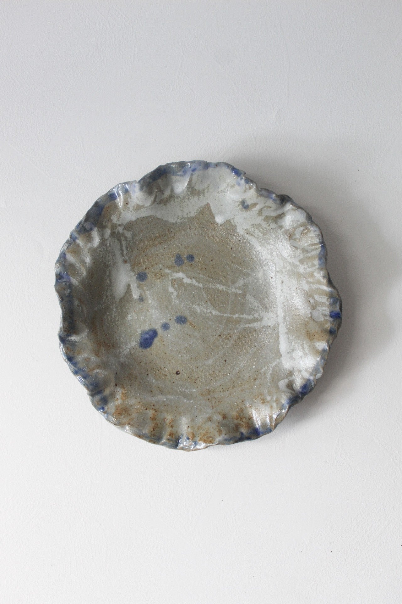 CORAL PLATE WITH WABI BLUE