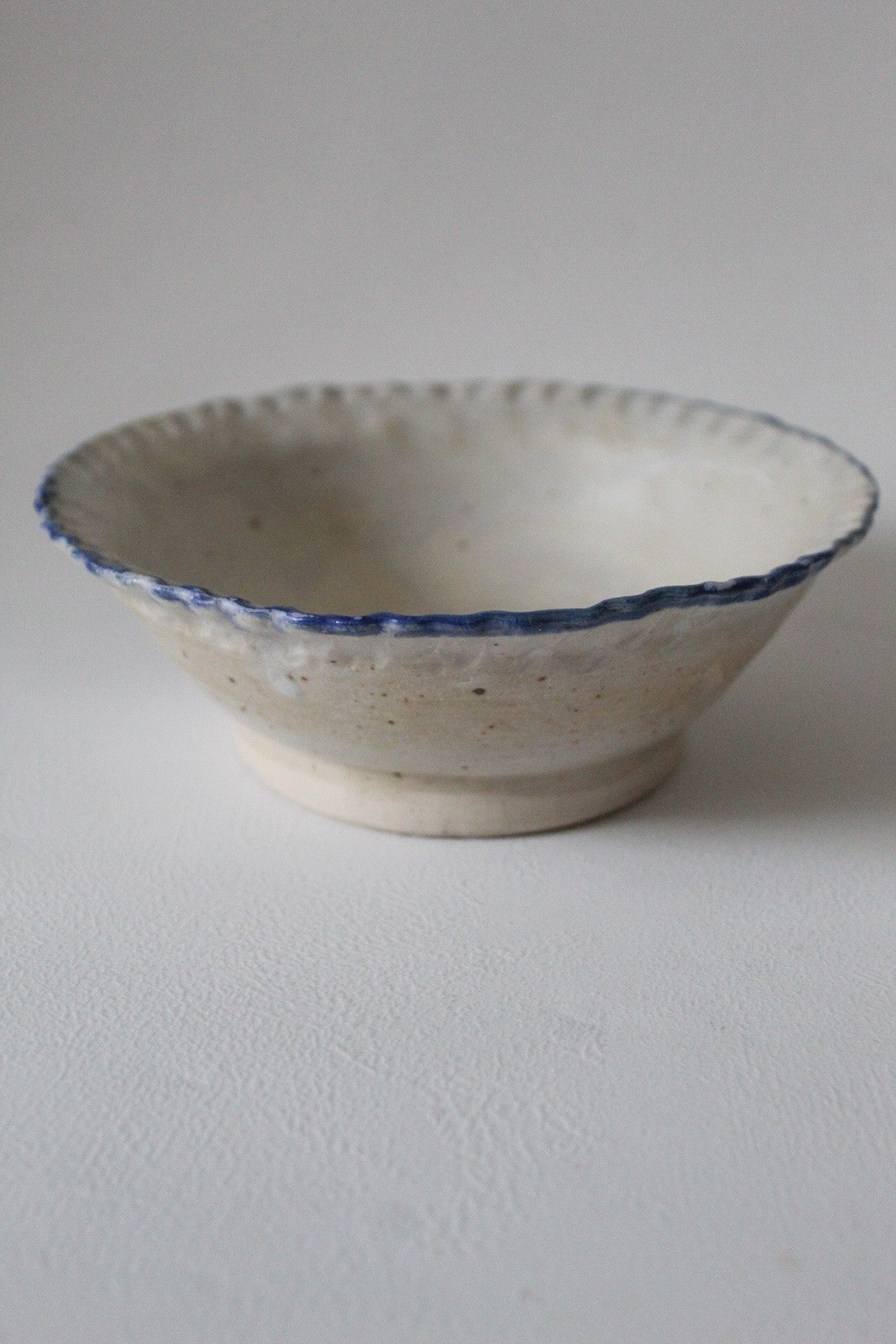 BOWL WITH FLARE RIM IN BLUE