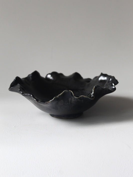 FOOTED CORAL BOWL IN DARK OCEAN