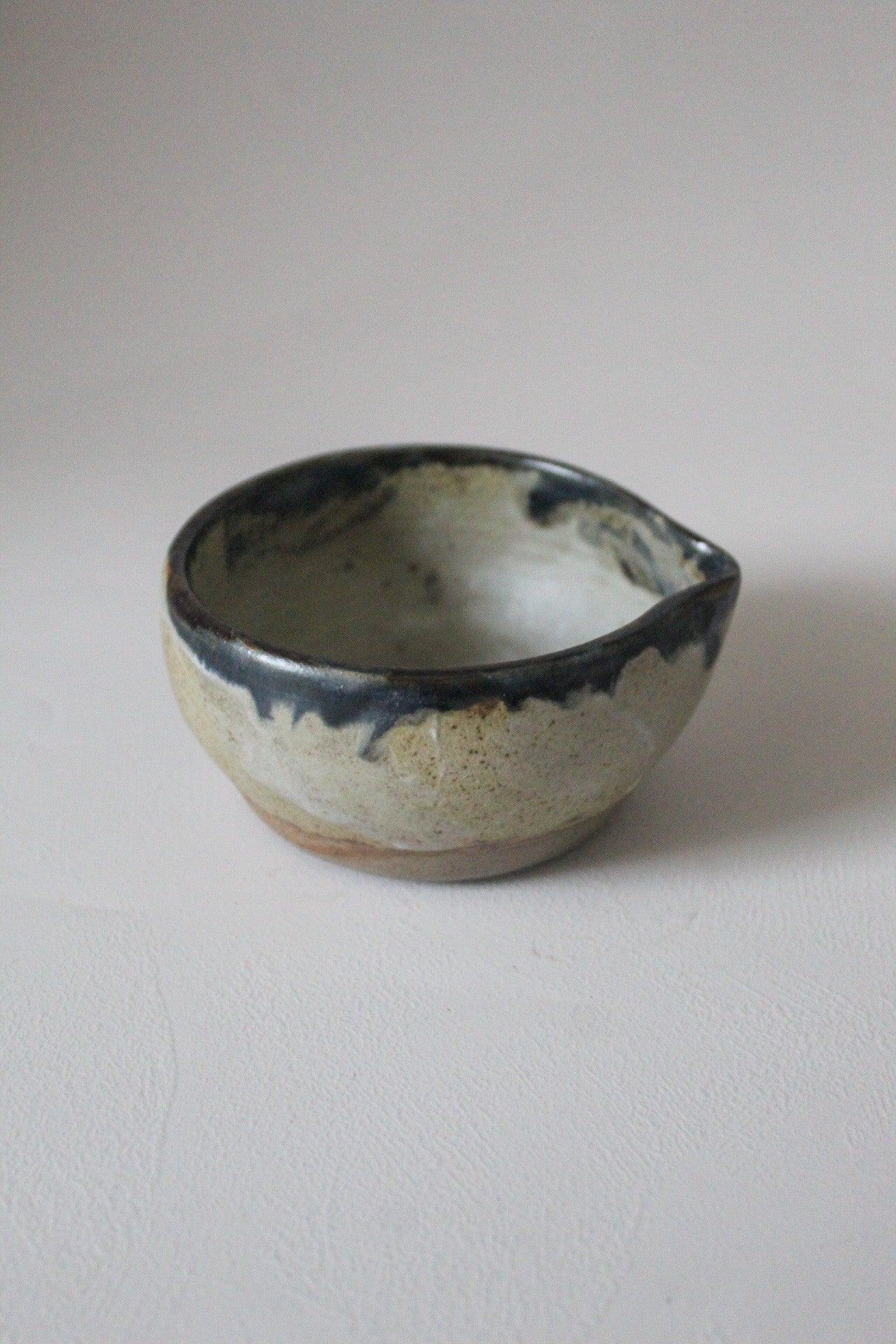 CHAWAN / MATCHA BOWL WITH BLUE LIP 2