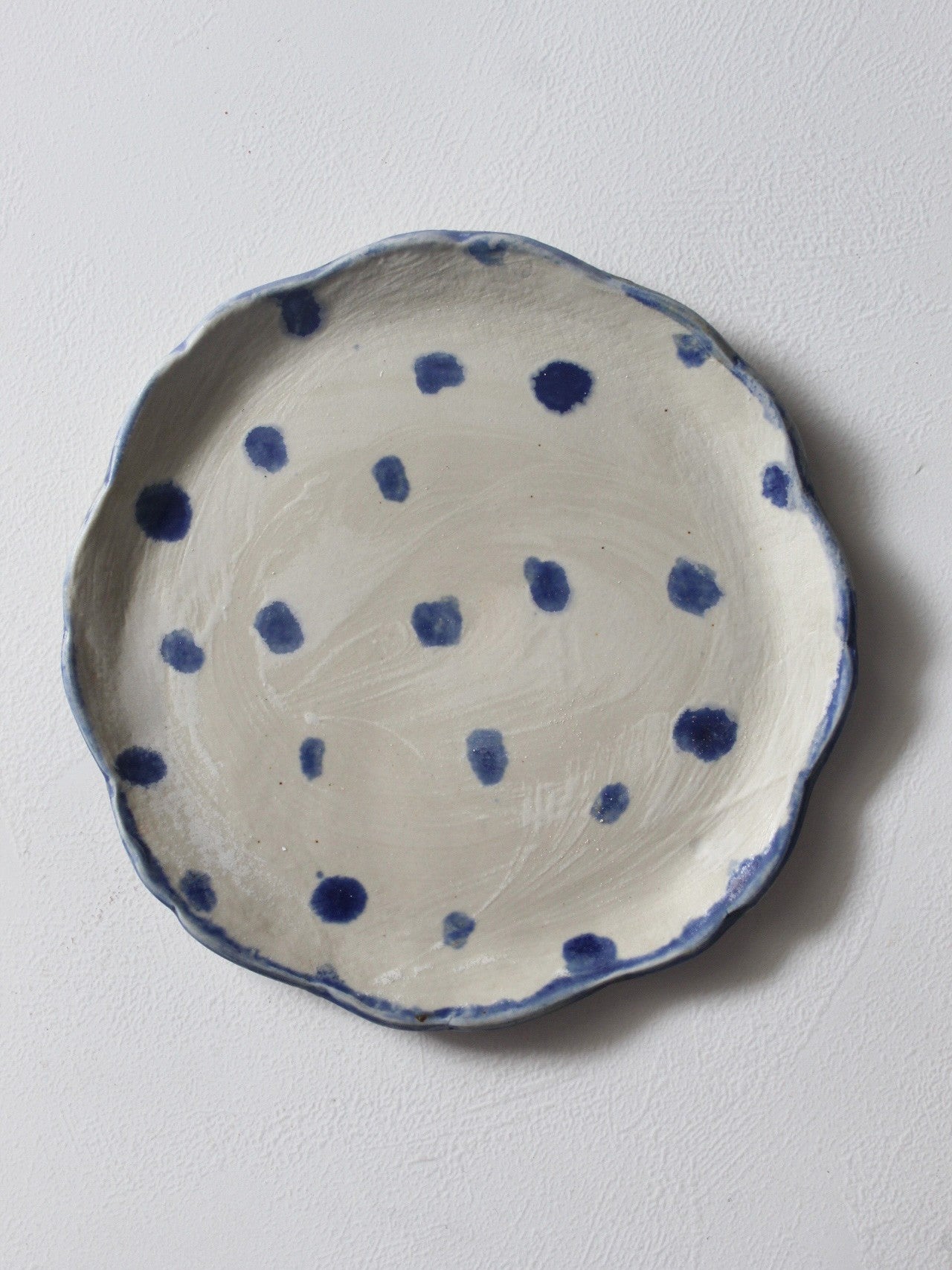 KOZARA BLUE DECO PLATE - DOTS - 15CM