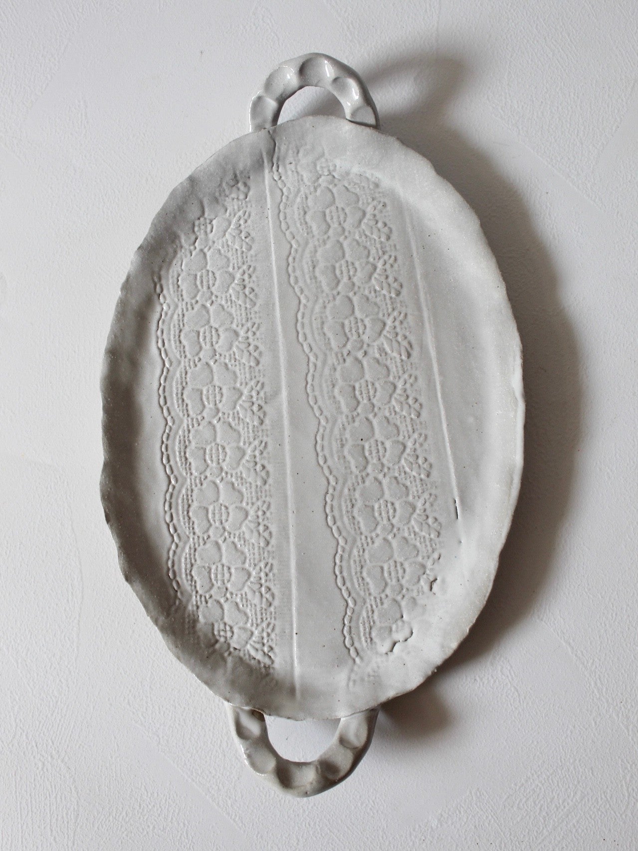 OVAL LACEY TRAY